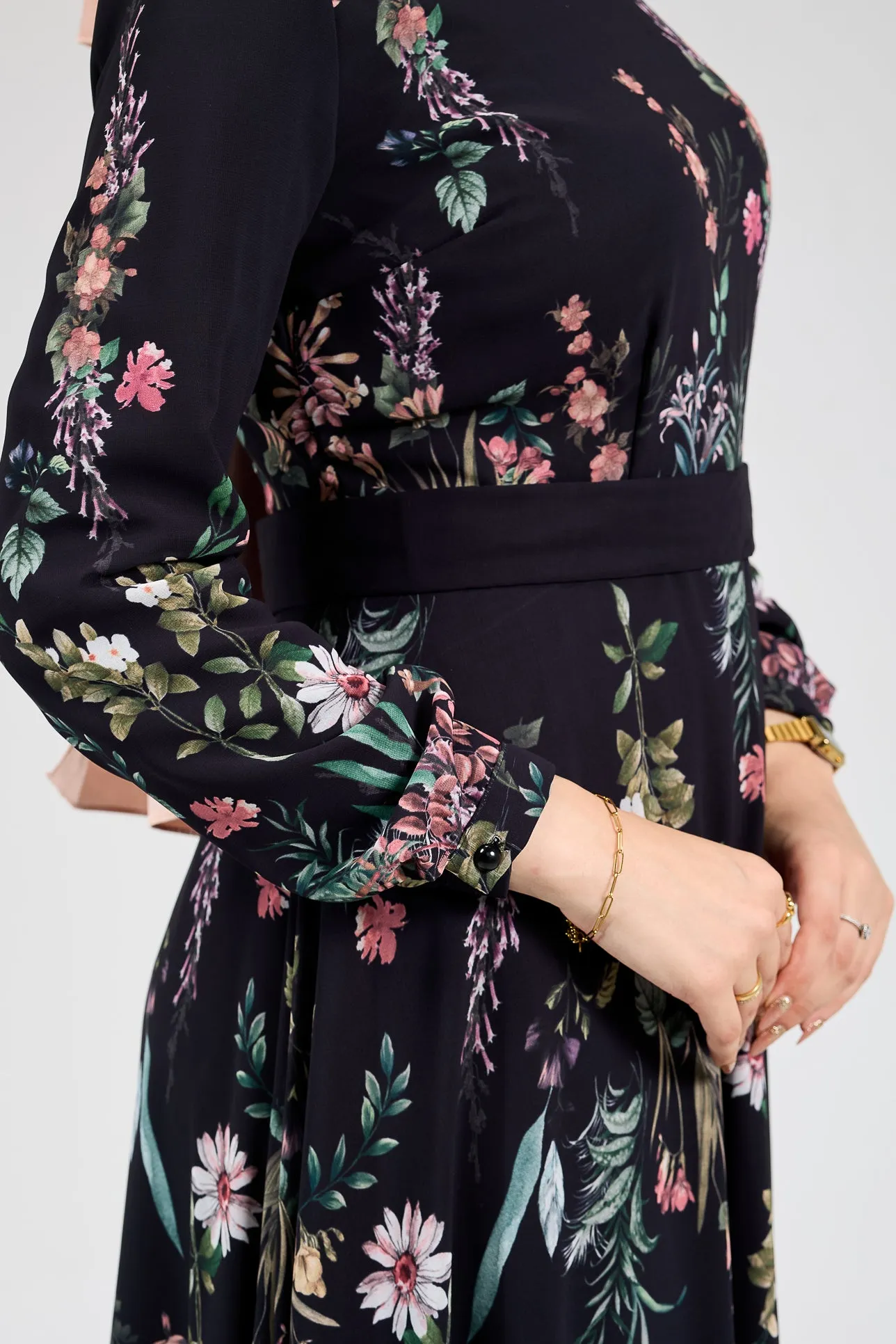 Qamar Sophia Floral Print Chiffon Long Sleeve Maxi Dress