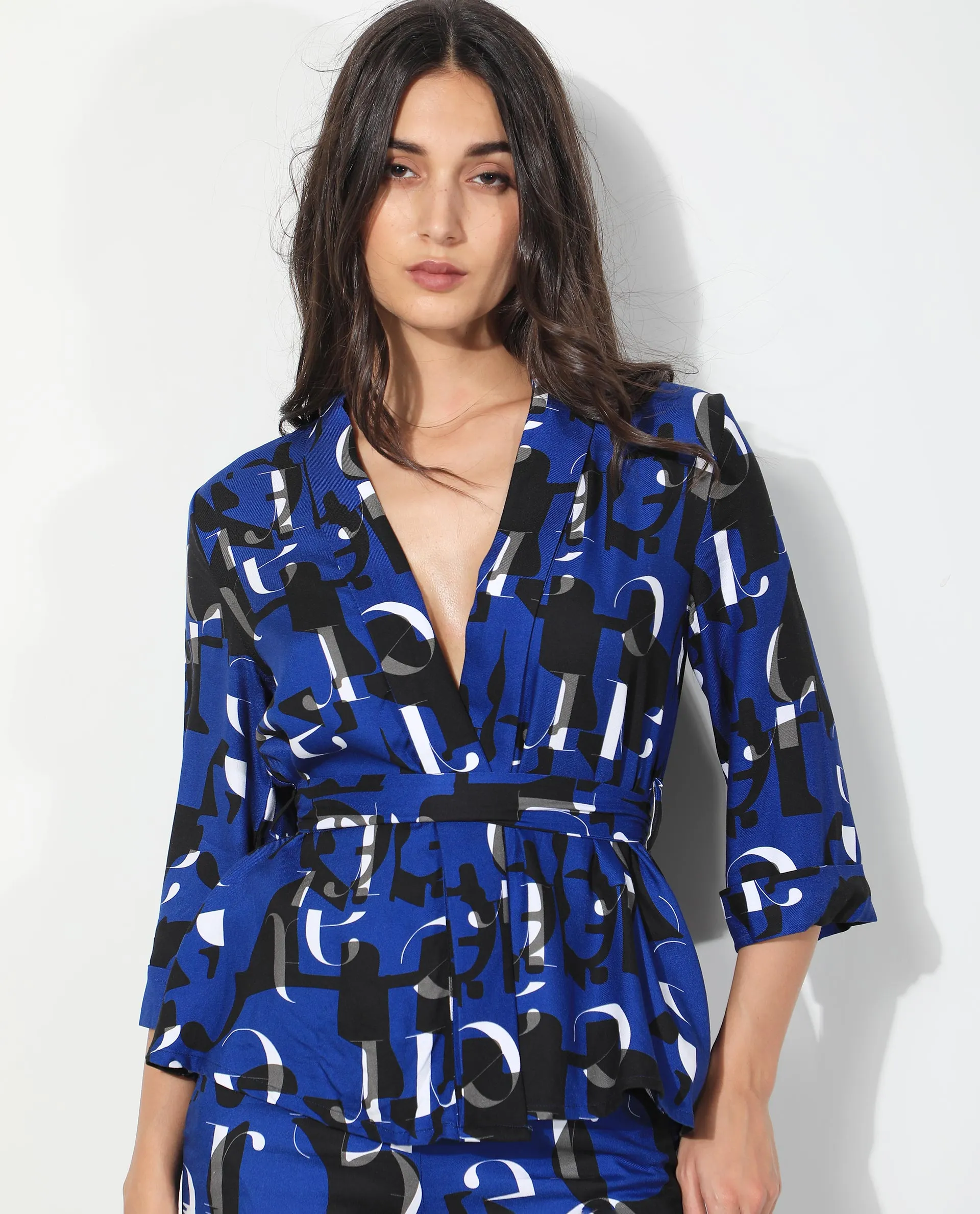 Rareism Women Billie Blue Viscose Fabric 3/4Th Sleeves Graphic Print Collarless Regular Length Shrug