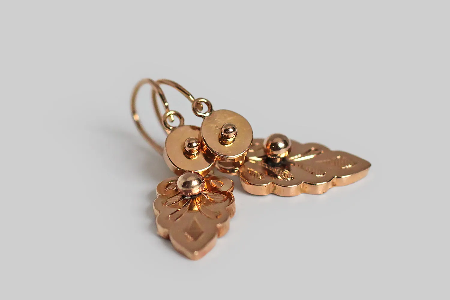 Wheel & Leaf Dainty Victorian Era Day & Night Earrings in 18k Gold