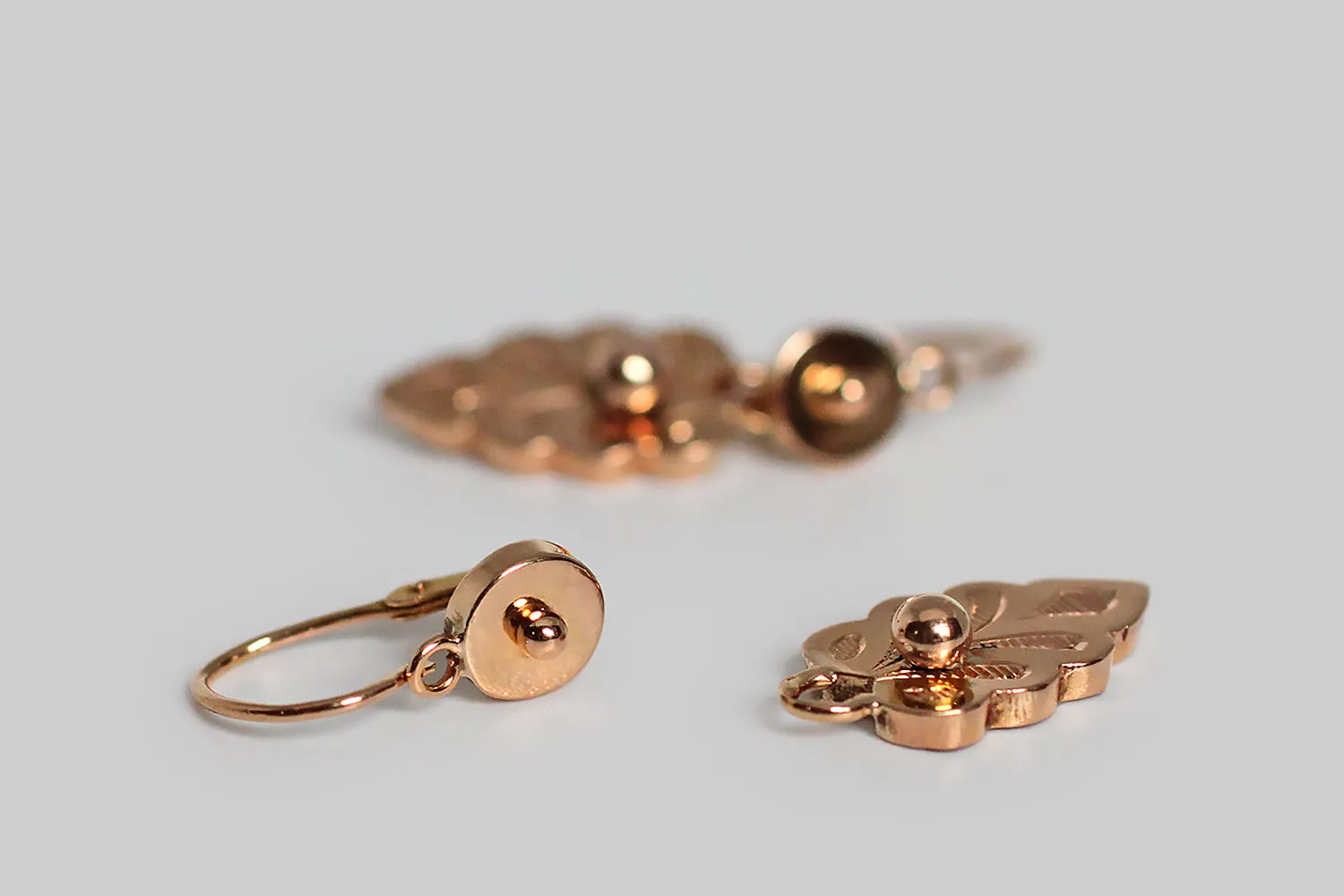 Wheel & Leaf Dainty Victorian Era Day & Night Earrings in 18k Gold